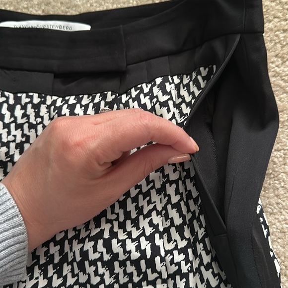Diane Von Furstenberg Coraline Black White Patterned Pull On Silk Pants Womens 2 - Picture 4 of 13